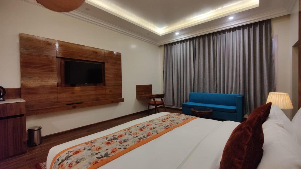 Hotel Woodpark Šimla Exteriér fotografie